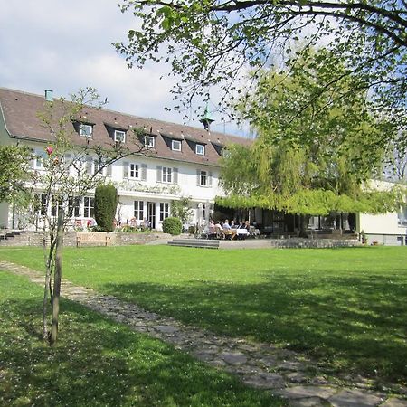 Hotel Landgut Burg Gmbh ไวน์ชตัดท์ ภายนอก รูปภาพ